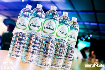 Chang Drinking Water - Chang New Look at EmQuartier — photo 4
