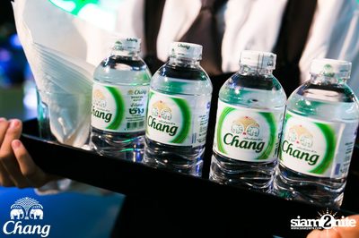 Chang Drinking Water - Chang New Look at EmQuartier — photo 5