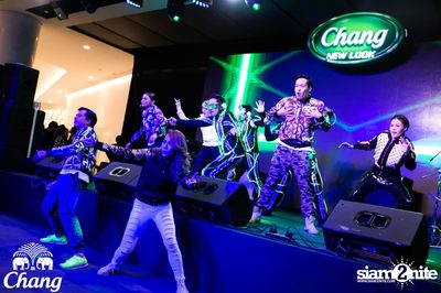 Chang Drinking Water - Chang New Look at EmQuartier — photo 16