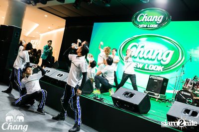 Chang Drinking Water - Chang New Look at EmQuartier — photo 21