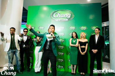 Chang Drinking Water - Chang New Look at EmQuartier — photo 39