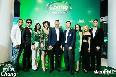 Chang Drinking Water - Chang New Look at EmQuartier — photo 42