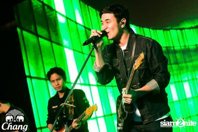 Chang Drinking Water - Chang New Look at EmQuartier — photo 60