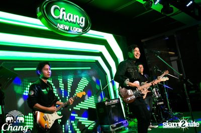 Chang Drinking Water - Chang New Look at EmQuartier — photo 69