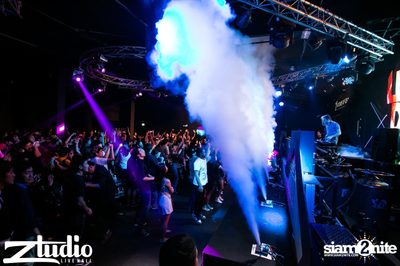 Grey Goose นำเสนอ TGIF : Lucky Date ที่ สตูดิโอ ไลฟ์ ฮอลล์ — photo 23