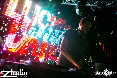 Grey Goose นำเสนอ TGIF : Lucky Date ที่ สตูดิโอ ไลฟ์ ฮอลล์ — photo 71