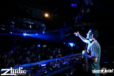 Grey Goose นำเสนอ TGIF : Lucky Date ที่ สตูดิโอ ไลฟ์ ฮอลล์ — photo 91