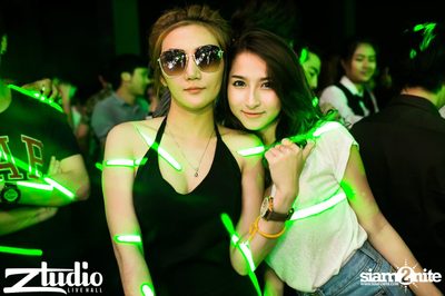 Grey Goose นำเสนอ TGIF : Lucky Date ที่ สตูดิโอ ไลฟ์ ฮอลล์ — photo 102