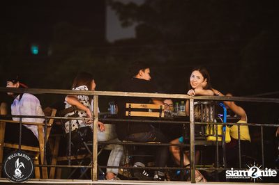 คอนเสิร์ต Greasy Cafe ที่ ไวลด์ แรบบิท, พหลโยธิน ซอย 19/1 — photo 28
