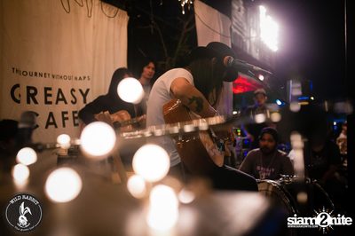 คอนเสิร์ต Greasy Cafe ที่ ไวลด์ แรบบิท, พหลโยธิน ซอย 19/1 — photo 56