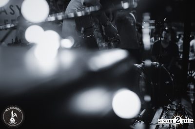 คอนเสิร์ต Greasy Cafe ที่ ไวลด์ แรบบิท, พหลโยธิน ซอย 19/1 — photo 59