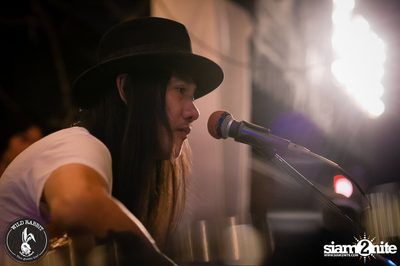 คอนเสิร์ต Greasy Cafe ที่ ไวลด์ แรบบิท, พหลโยธิน ซอย 19/1 — photo 68