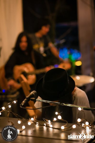 คอนเสิร์ต Greasy Cafe ที่ ไวลด์ แรบบิท, พหลโยธิน ซอย 19/1 — photo 92