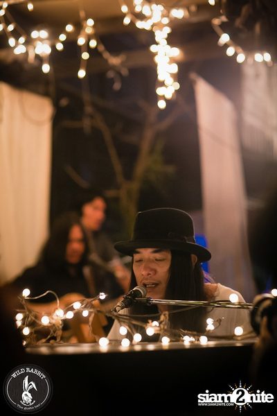 คอนเสิร์ต Greasy Cafe ที่ ไวลด์ แรบบิท, พหลโยธิน ซอย 19/1 — photo 97