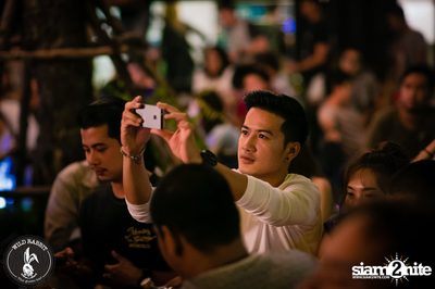 คอนเสิร์ต Greasy Cafe ที่ ไวลด์ แรบบิท, พหลโยธิน ซอย 19/1 — photo 100