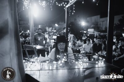 คอนเสิร์ต Greasy Cafe ที่ ไวลด์ แรบบิท, พหลโยธิน ซอย 19/1 — photo 114