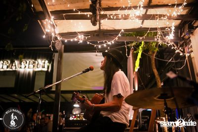 คอนเสิร์ต Greasy Cafe ที่ ไวลด์ แรบบิท, พหลโยธิน ซอย 19/1 — photo 131
