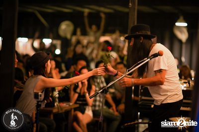 คอนเสิร์ต Greasy Cafe ที่ ไวลด์ แรบบิท, พหลโยธิน ซอย 19/1 — photo 141