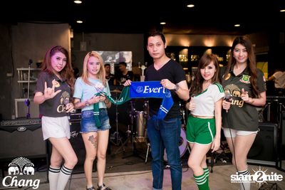 Saturday Night at Roadsidedog, Ekamai-Raminthra — photo 104