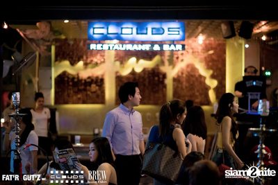 Seenspace Invasion ที่ร้าน Clouds, Fat'R Gut'z และ BREW Beers & Ciders — photo 20