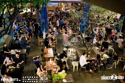 Seenspace Invasion ที่ร้าน Clouds, Fat'R Gut'z และ BREW Beers & Ciders — photo 39