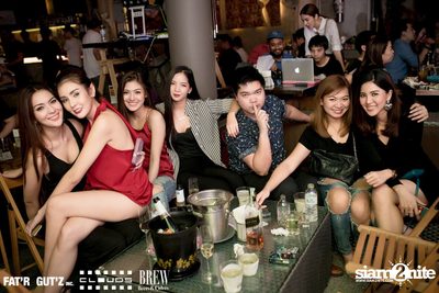 Seenspace Invasion ที่ร้าน Clouds, Fat'R Gut'z และ BREW Beers & Ciders — photo 77