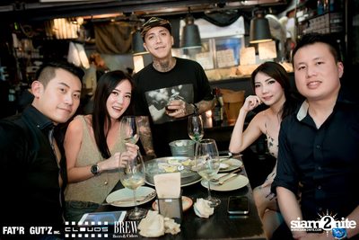 Seenspace Invasion ที่ร้าน Clouds, Fat'R Gut'z และ BREW Beers & Ciders — photo 86