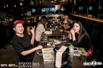 Seenspace Invasion ที่ร้าน Clouds, Fat'R Gut'z และ BREW Beers & Ciders — photo 89