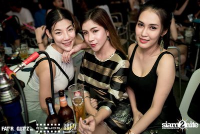 Seenspace Invasion ที่ร้าน Clouds, Fat'R Gut'z และ BREW Beers & Ciders — photo 98