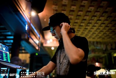Seenspace Invasion ที่ร้าน Clouds, Fat'R Gut'z และ BREW Beers & Ciders — photo 104