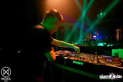Thursday Night at NOXS Bangkok, Ekamai-Raminthra — photo 28