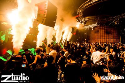 Grey Goose นำเสนอ TGIF : Infected Mushroom ที่ สตูดิโอ — photo 61