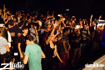 Grey Goose นำเสนอ TGIF : Infected Mushroom ที่ สตูดิโอ — photo 94