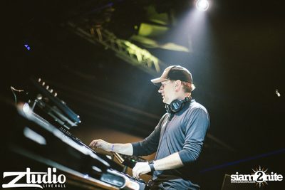 ZoukOut 2015 Pre-Party w/ Paul Van Dyk ที่ สตูดิโอ ไลฟ์ ฮอลล์ — photo 26