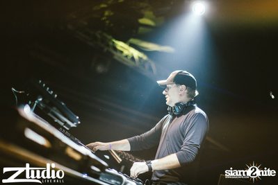 ZoukOut 2015 Pre-Party w/ Paul Van Dyk ที่ สตูดิโอ ไลฟ์ ฮอลล์ — photo 27