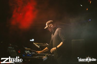 ZoukOut 2015 Pre-Party w/ Paul Van Dyk ที่ สตูดิโอ ไลฟ์ ฮอลล์ — photo 28