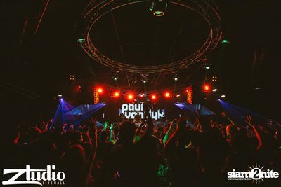 ZoukOut 2015 Pre-Party w/ Paul Van Dyk ที่ สตูดิโอ ไลฟ์ ฮอลล์ — photo 36