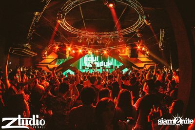 ZoukOut 2015 Pre-Party w/ Paul Van Dyk ที่ สตูดิโอ ไลฟ์ ฮอลล์ — photo 40