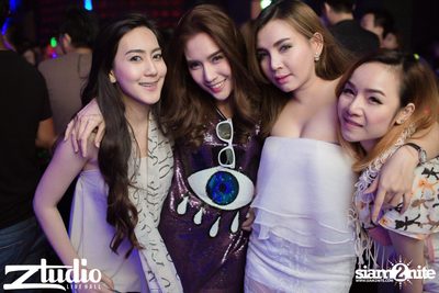 ZoukOut 2015 Pre-Party w/ Paul Van Dyk ที่ สตูดิโอ ไลฟ์ ฮอลล์ — photo 74