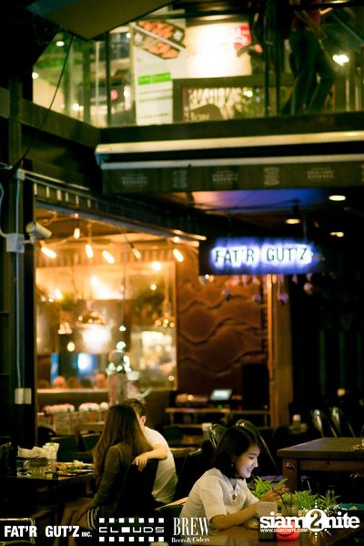 Seenspace Invasion ที่ร้าน Clouds, Fat'R Gut'z และ BREW Beers & Ciders — photo 5