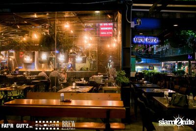 Seenspace Invasion ที่ร้าน Clouds, Fat'R Gut'z และ BREW Beers & Ciders — photo 16