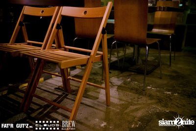 Seenspace Invasion ที่ร้าน Clouds, Fat'R Gut'z และ BREW Beers & Ciders — photo 27