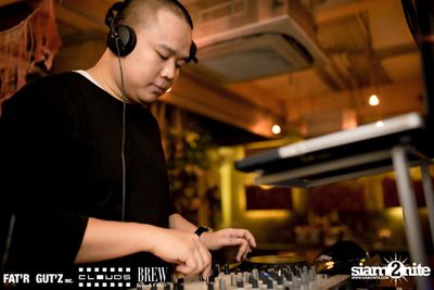 Seenspace Invasion ที่ร้าน Clouds, Fat'R Gut'z และ BREW Beers & Ciders — photo 46