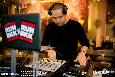 Seenspace Invasion ที่ร้าน Clouds, Fat'R Gut'z และ BREW Beers & Ciders — photo 47