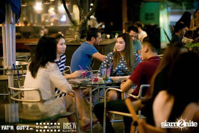 Seenspace Invasion ที่ร้าน Clouds, Fat'R Gut'z และ BREW Beers & Ciders — photo 54