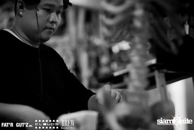 Seenspace Invasion ที่ร้าน Clouds, Fat'R Gut'z และ BREW Beers & Ciders — photo 56