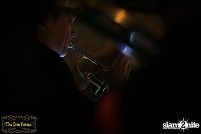 B2F - Big To The Future Swing Band ที่ ดิ ไอร่อน แฟรี่ — photo 48