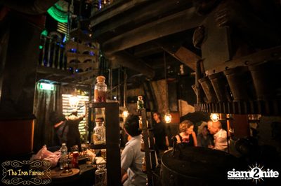 B2F - Big To The Future Swing Band ที่ ดิ ไอร่อน แฟรี่ — photo 145