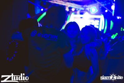 Grey Goose นำเสนอ TGIF : Cosmic Gate ที่ สตูดิโอ ไลฟ์ ฮอลล์ — photo 1