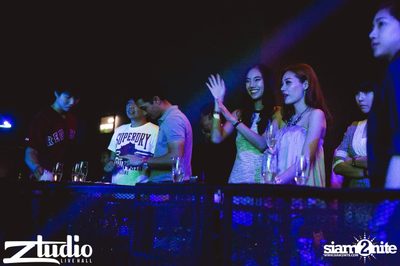 Grey Goose นำเสนอ TGIF : Cosmic Gate ที่ สตูดิโอ ไลฟ์ ฮอลล์ — photo 6